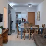 Apartamento Praia Das Toninhas 500 Metros Da Praia