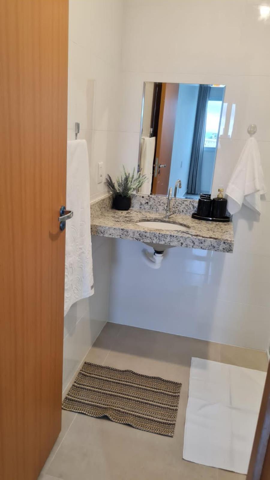 Toninhas 500 Metros Da Apartamento
